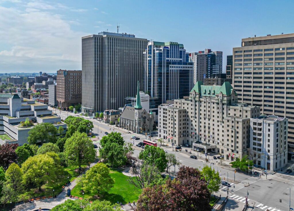 Dónde dormir cerca de la fiesta en Ottawa: ByWard Market y el centro